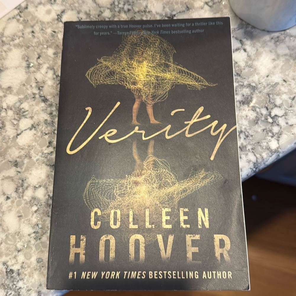 Verity by Colleen Hoover